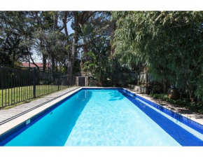 Comfy family home in chill beachside neighbourhood